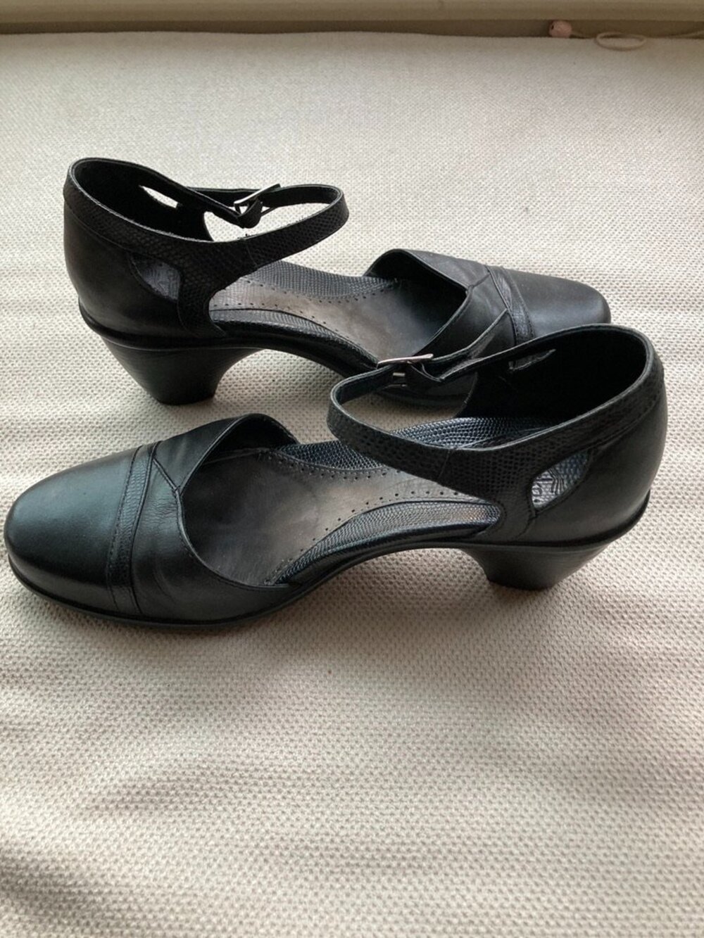 Dansko Black Leather Mary Jane Shoes 39 / 8.5–9 • Comfort Heel • Work Office Cla